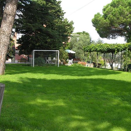 Apartmán Vigna Licia Pomezia Exteriér fotografie