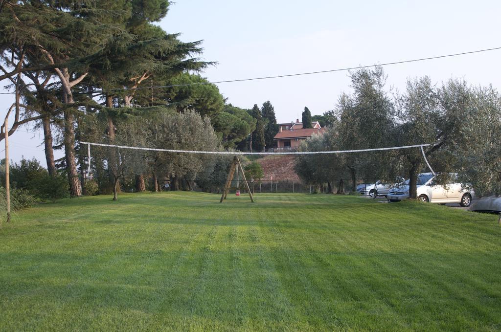 Apartmán Vigna Licia Pomezia Exteriér fotografie